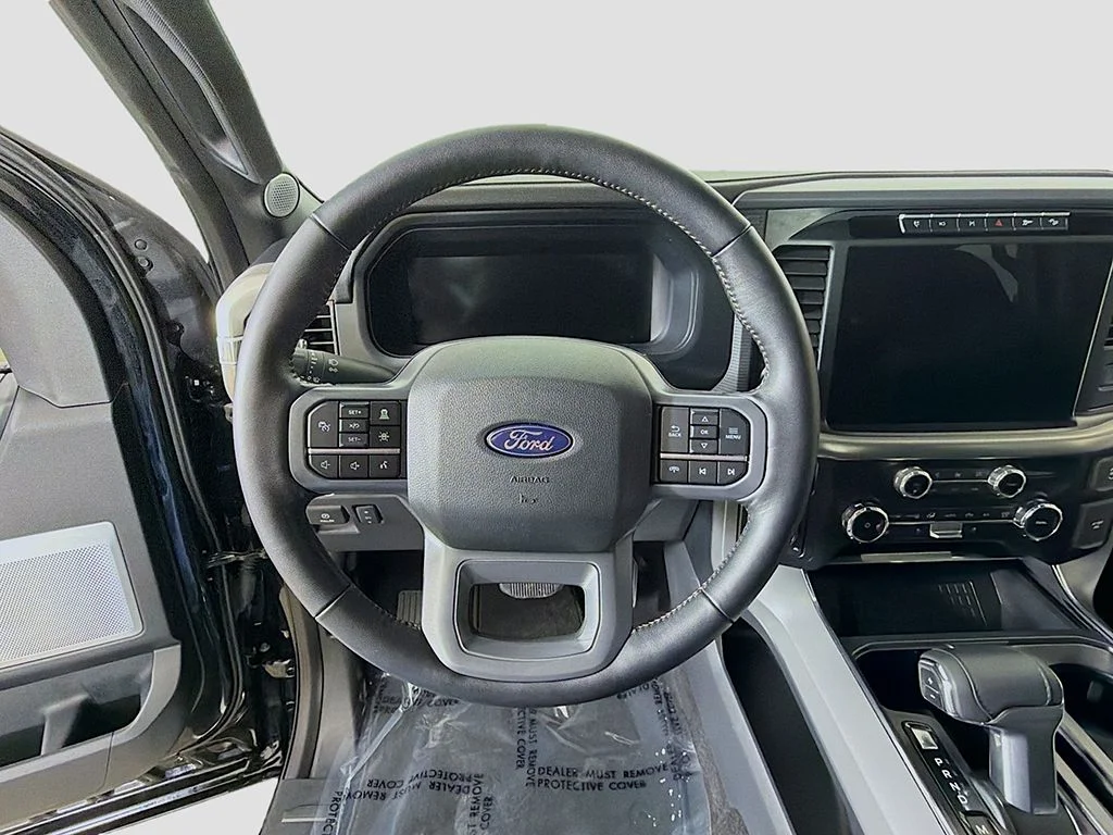 Used 2024 Agate Black Metallic Ford Lariat image 33