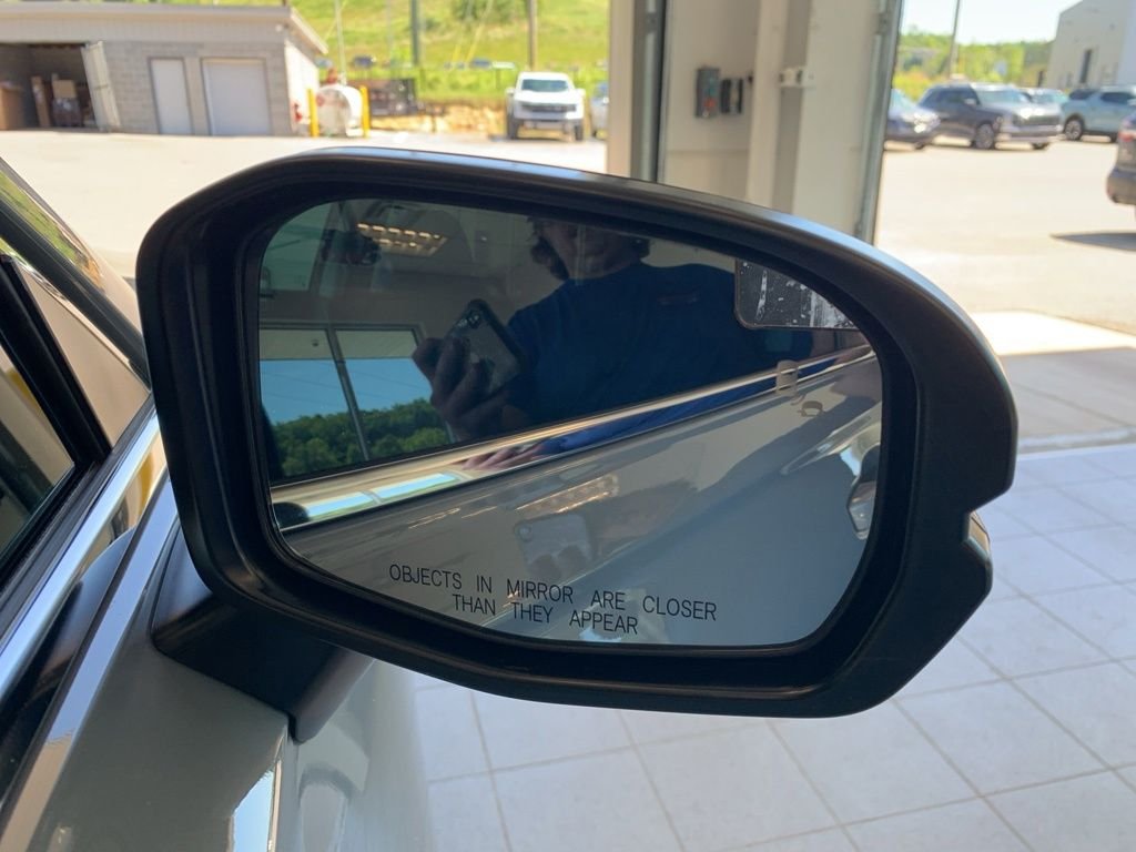 Used 2025 Gray Honda EX-L image 23