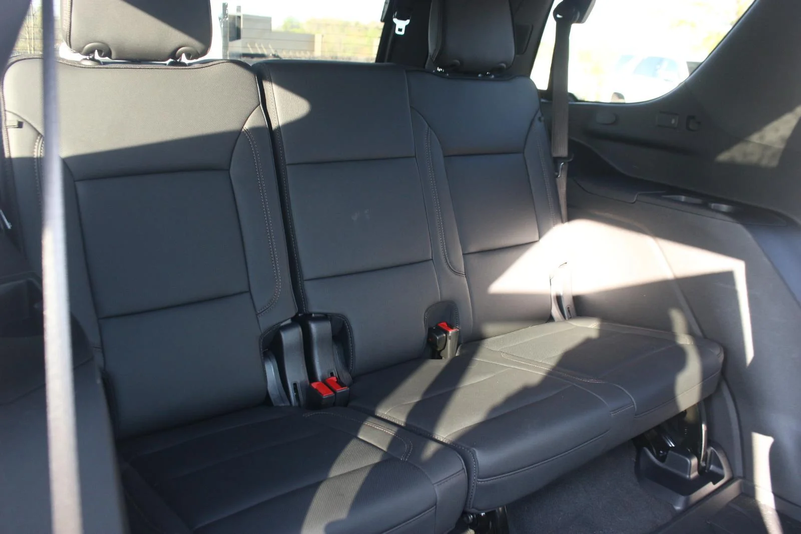 Used 2025 Dark Ash Metallic Chevrolet High Country image 39