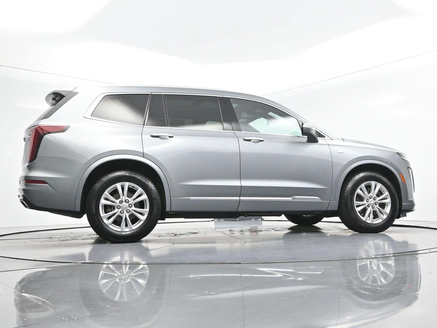 Used 2024 Argent Silver Metallic Cadillac Luxury image 57