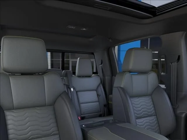 New 2026 Summit White Chevrolet ZR2 image 24