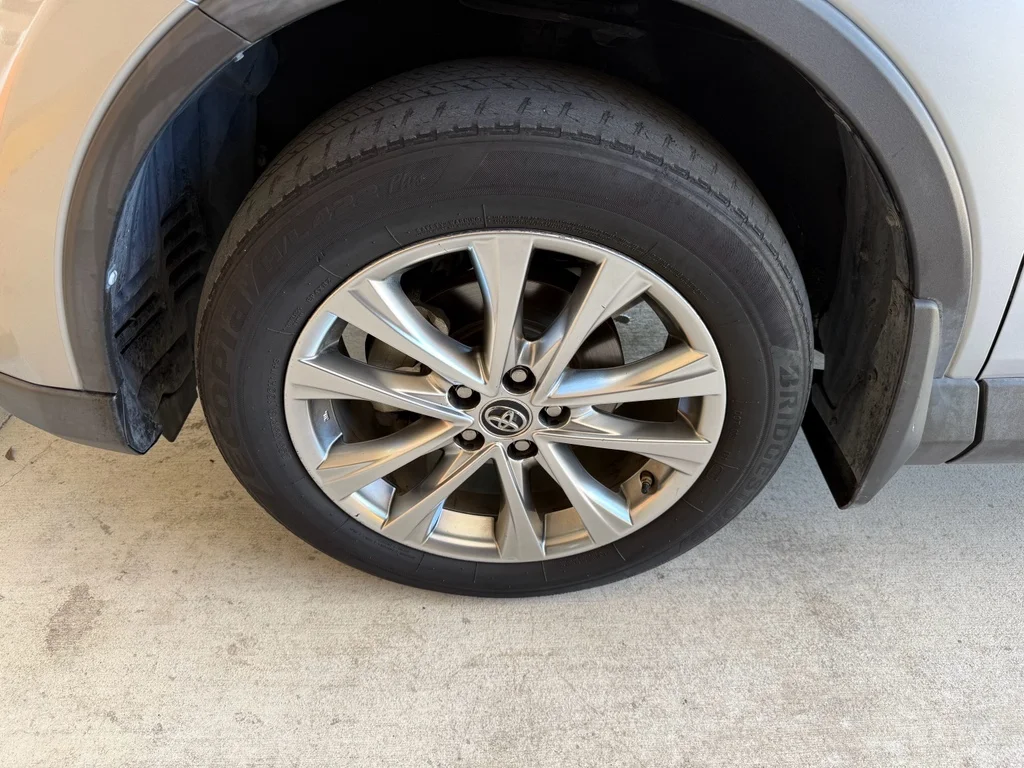 Used 2018 Silver Sky Metallic Toyota Limited image 32