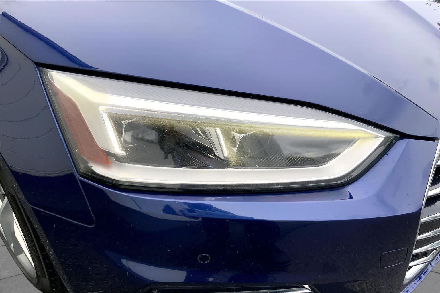 Used 2019 Navarra Blue Metallic Audi Premium Plus image 26