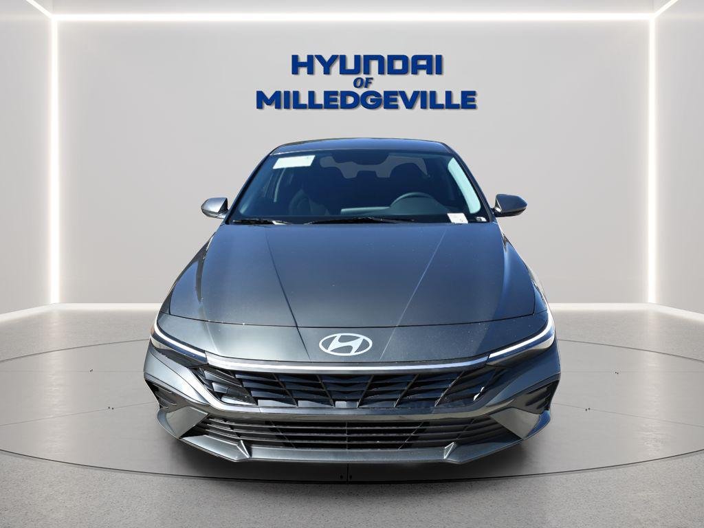 New 2026 Amazon Gray Hyundai SE image 6