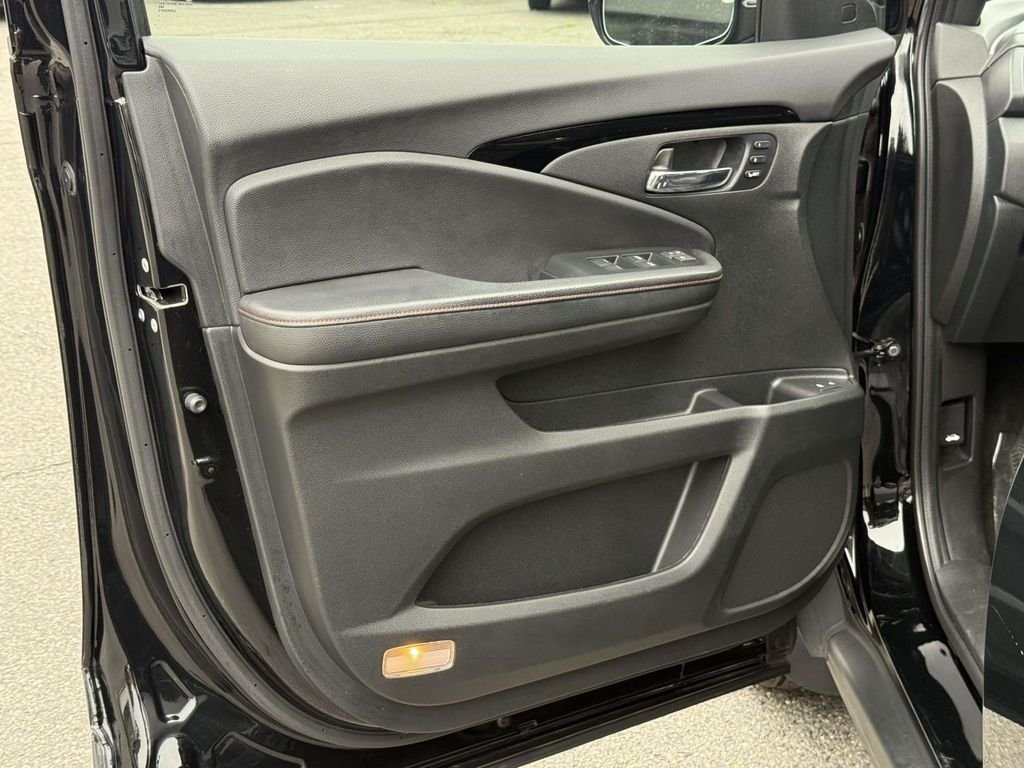 Used 2021 Black Honda Black Edition image 29
