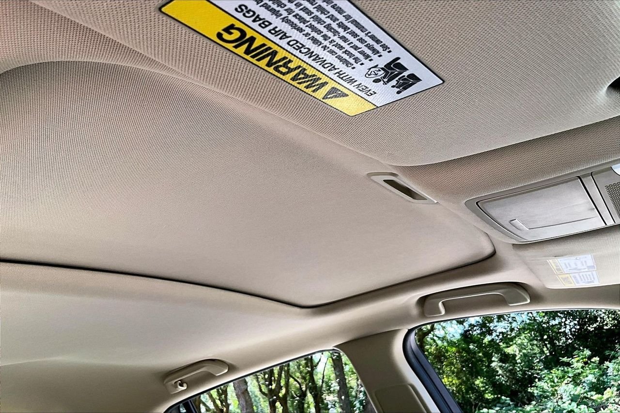 Used 2015  Acura Base image 27