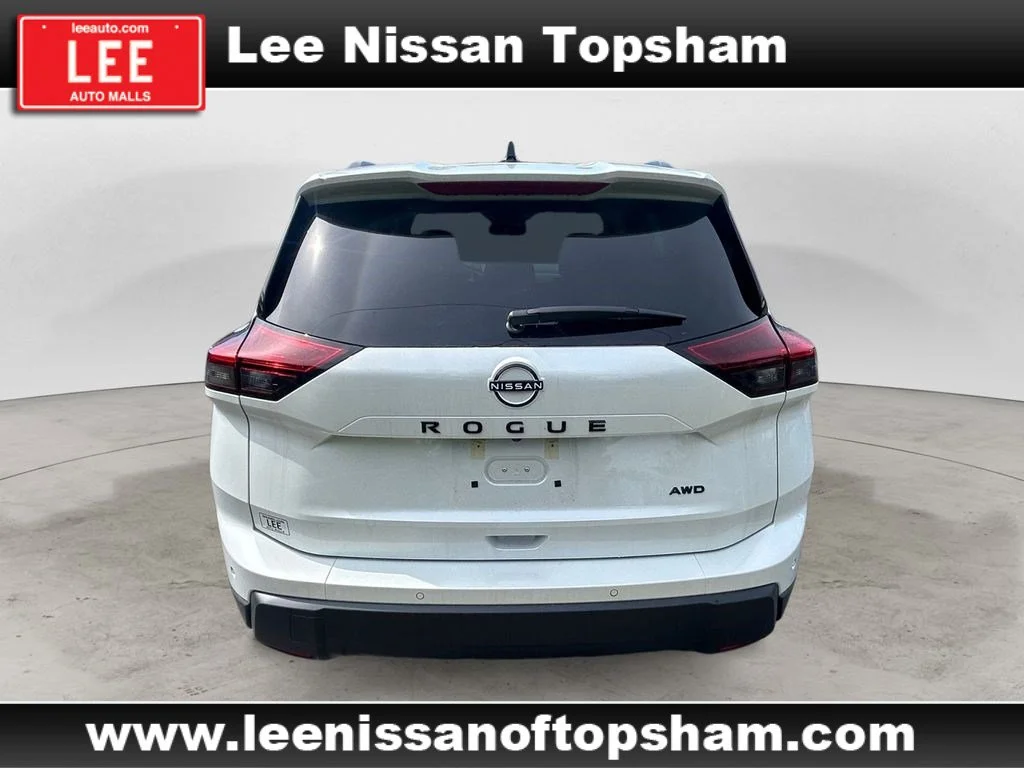 New 2026 Everest White Pearl Tricoat Nissan Dark Armor image 4