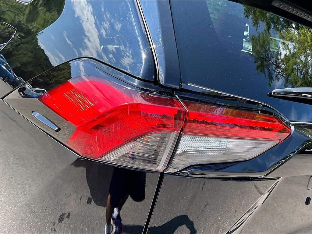 Used 2022 Midnight Black Metallic Toyota XLE image 33