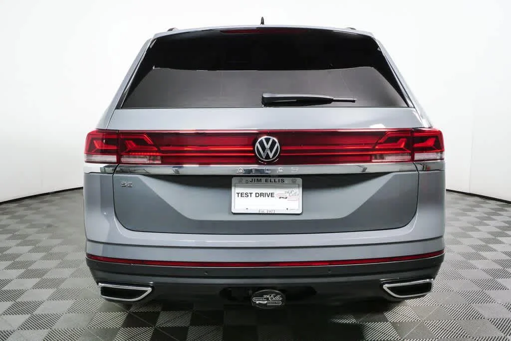 Certified Used 2026 pure gray Volkswagen 2.0T SE w/Technology image 25