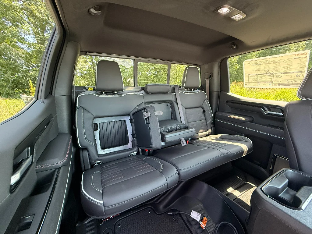 New 2026 Summit White GMC AT4X image 30