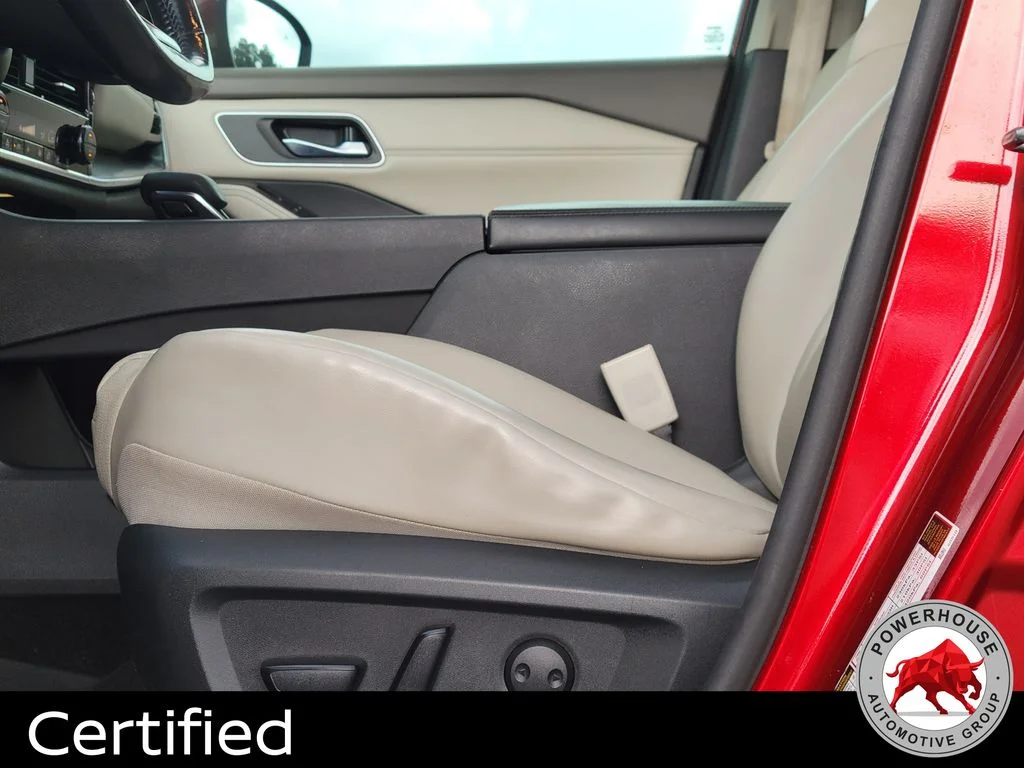 Used 2021 Red Nissan SV image 25