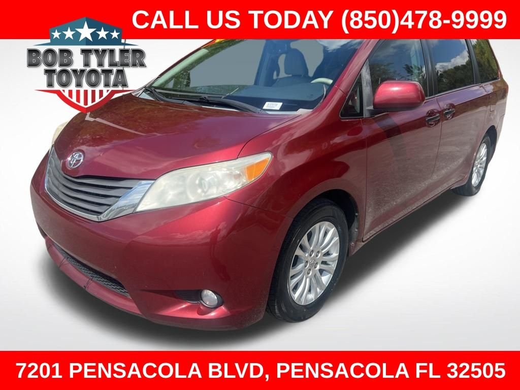 2013 Toyota Sienna XLE