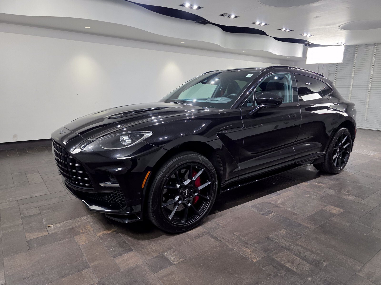 Used 2023 Onyx Black Aston Martin 707 image 23