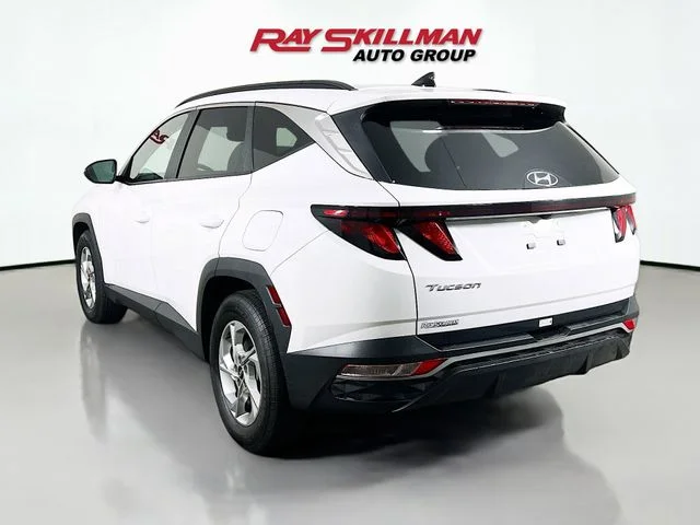 Used 2024 White Hyundai SEL image 5