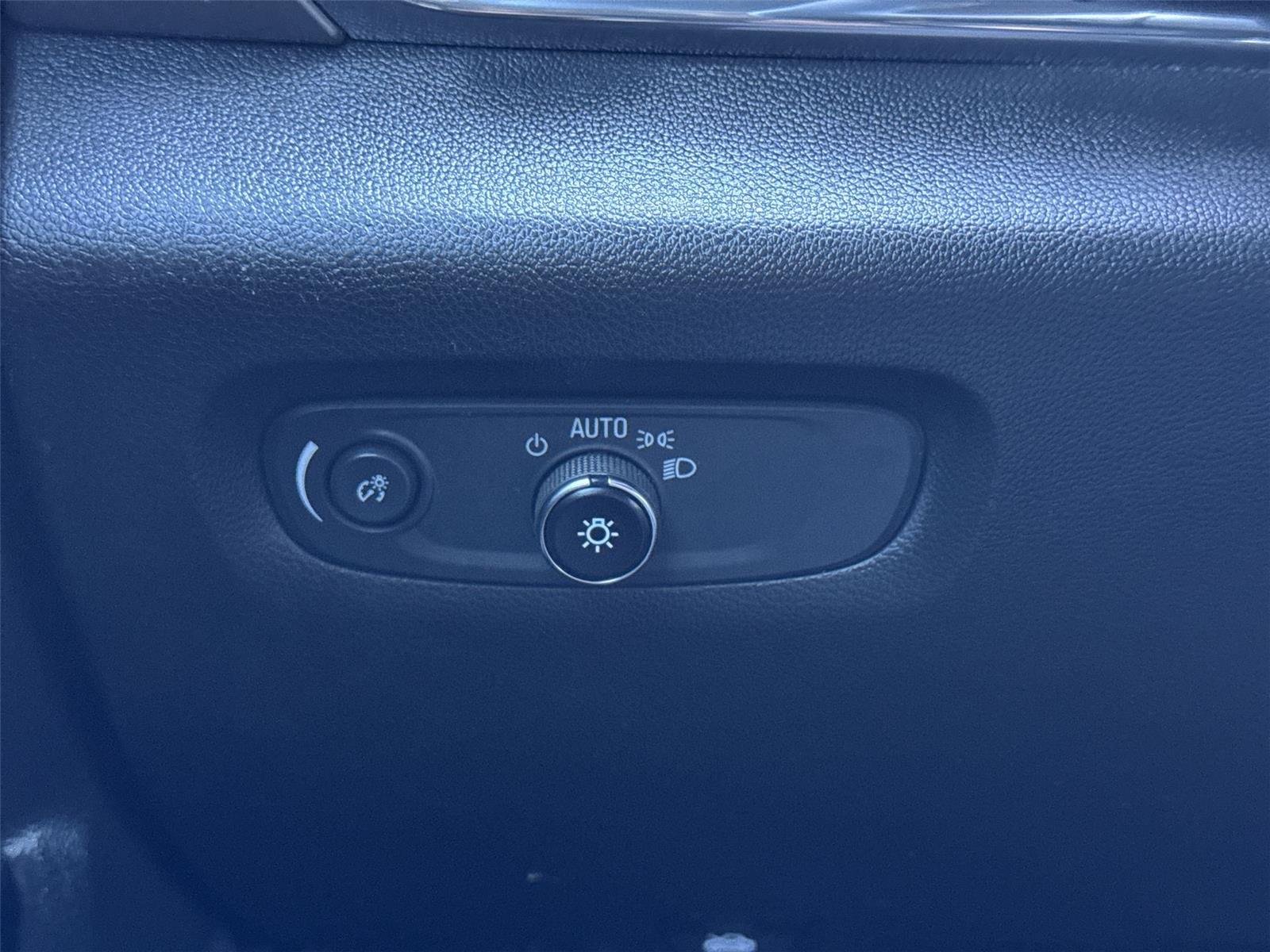 2023 Chevrolet Traverse 1LT - Photo 21