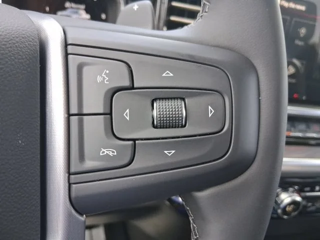 2026 GMC Sierra 1500 SLT - Photo 9