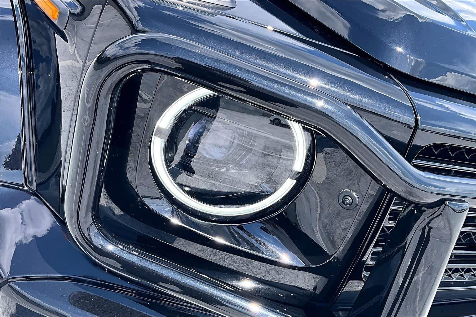 Used 2019 Obsidian Black Metallic Mercedes-Benz G 550 image 27
