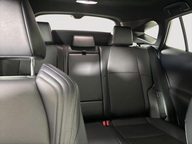 Certified Used 2021 BLIZZARD PEARL Toyota  image 4