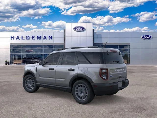 New 2026 Carbonized Gray Metallic Ford Big Bend image 4