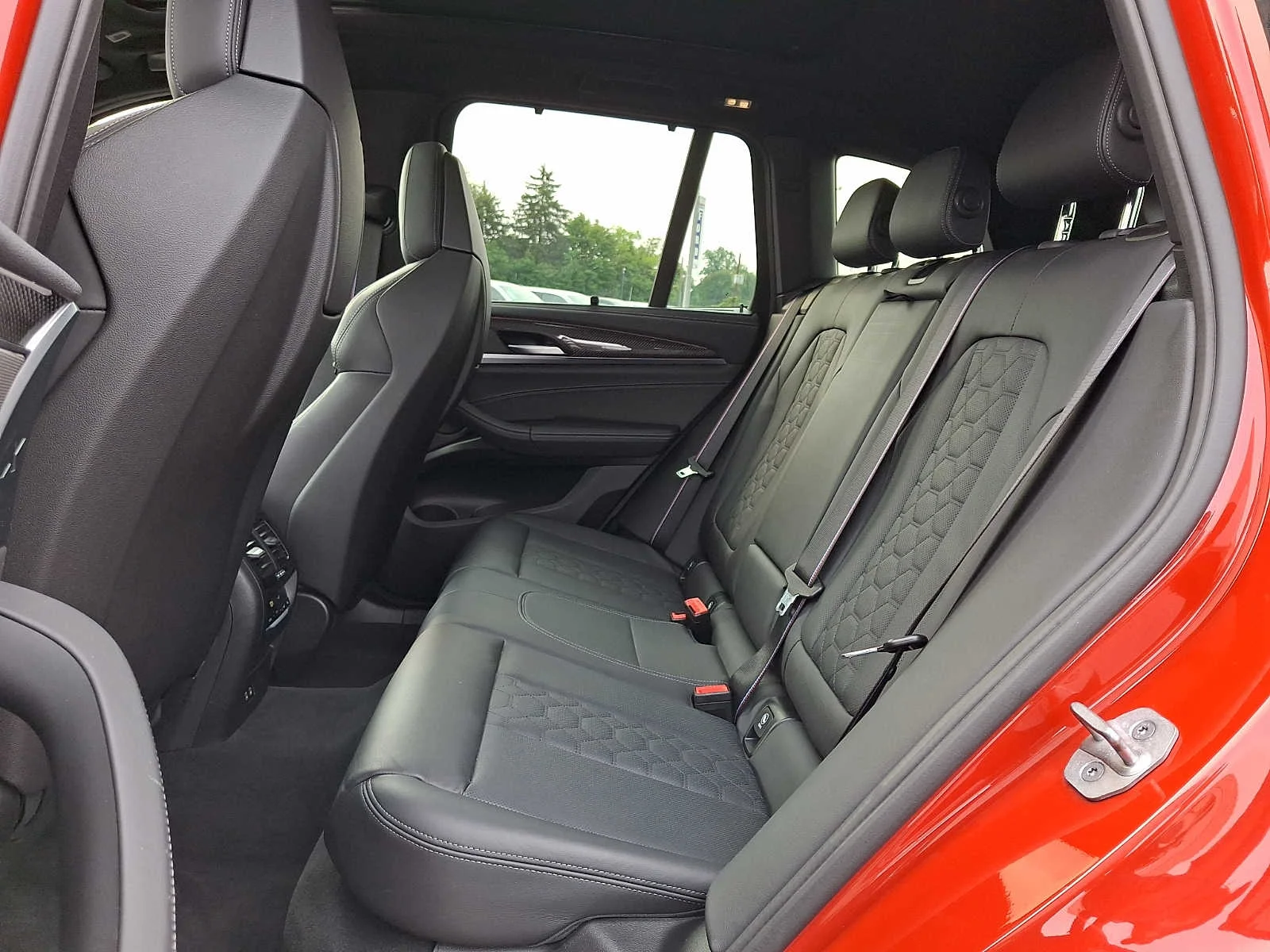 Used 2023 Orange BMW  image 10
