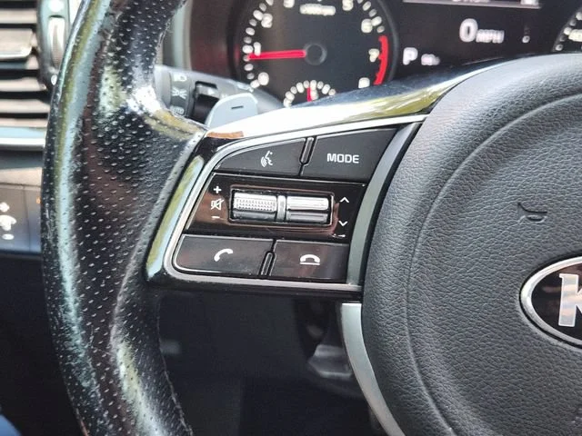 Used 2022 White Kia SX Turbo image 28