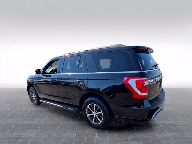 Used 2018 Black Ford XLT image 5