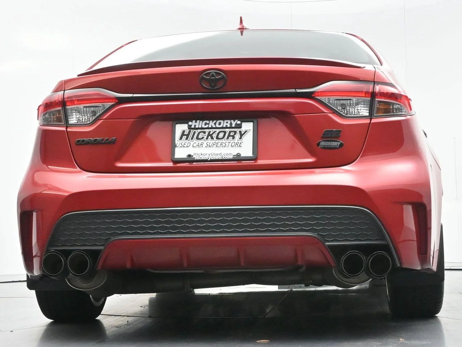 Used 2020 Barcelona Red Metallic Toyota SE image 45