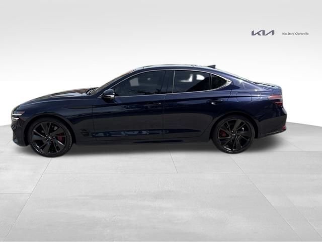 Used 2023 Capri Blue Genesis 3.3T image 5
