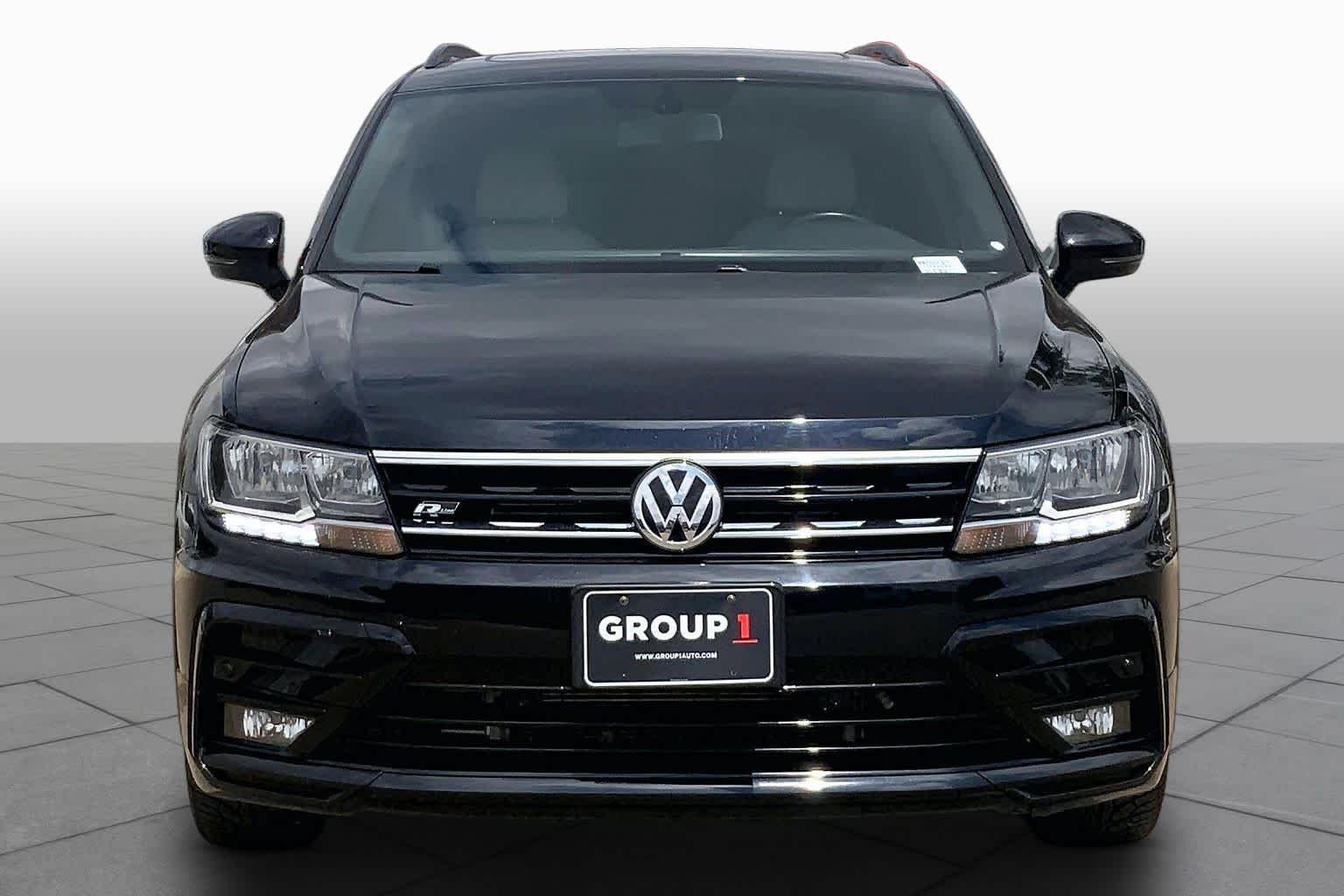 Certified Pre-Owned 2021 Volkswagen Tiguan SE R-Line Black