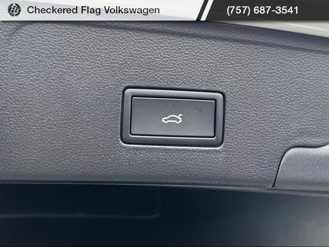 New 2026 White Volkswagen 2.0T SE w/Technology image 16