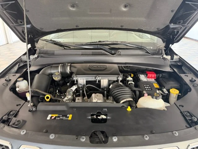 Certified Used 2023 Black Jeep Latitude image 6