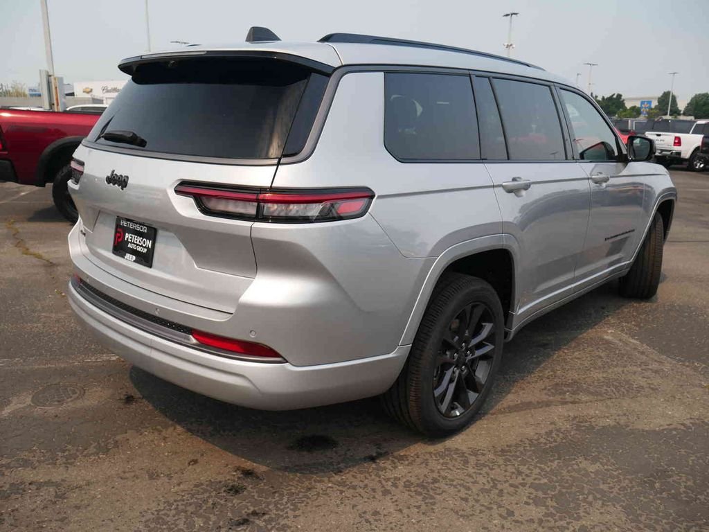 New 2026 Silver Zynith Jeep Limited image 19