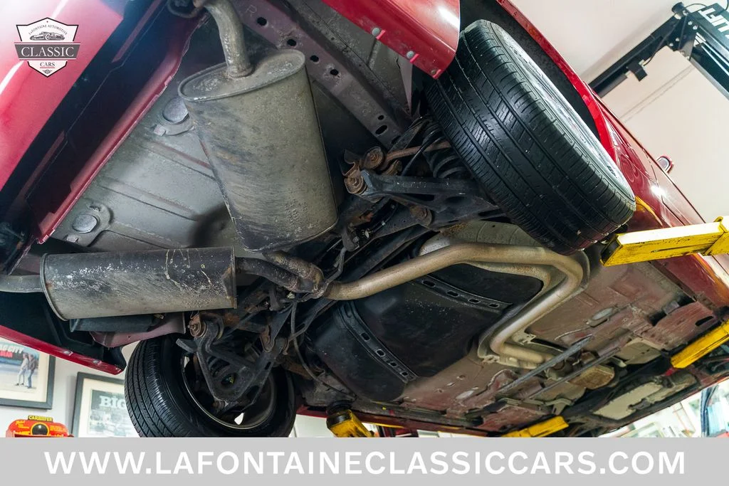 Used 2000 Red Cadillac ETC image 92