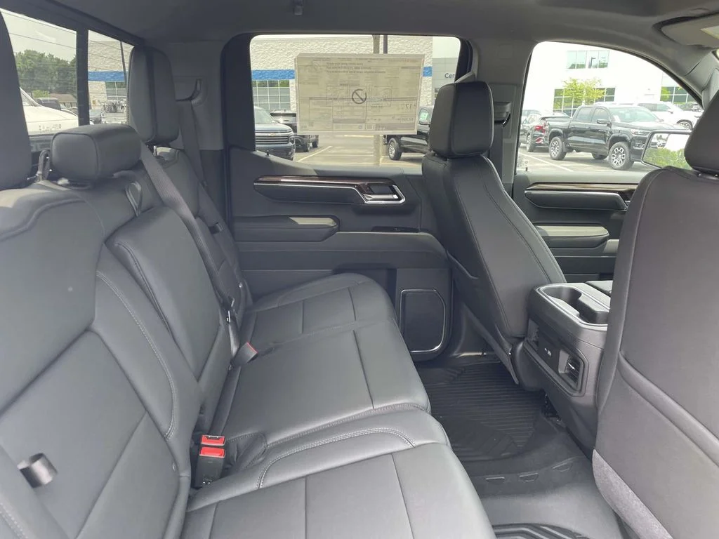 New 2026 Summit White Chevrolet LT image 11