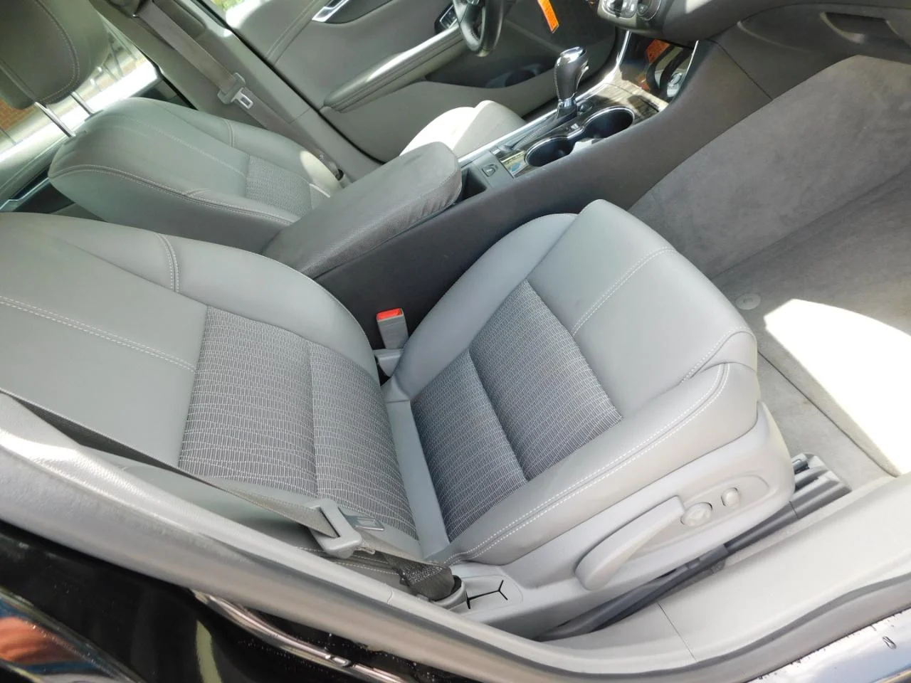 Used 2014 Black Chevrolet 4dr Sdn LT w/2LT image 18