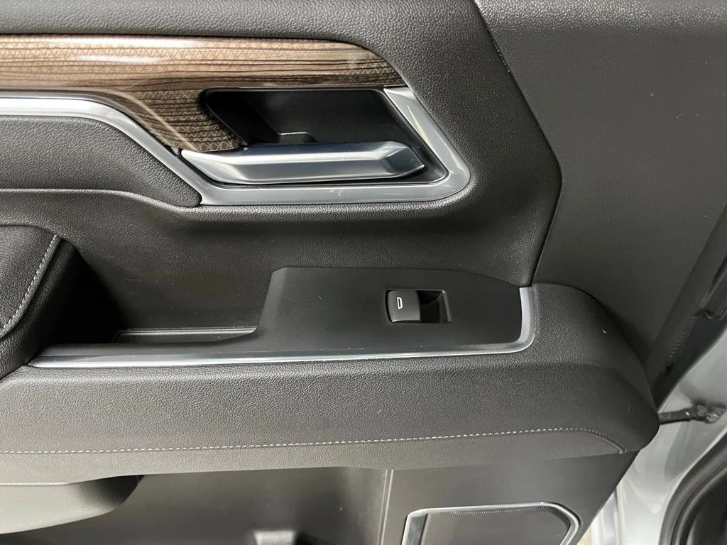 Used 2025 Gray Chevrolet LT image 43
