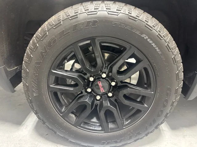 Used 2026 Silver GMC Elevation image 6