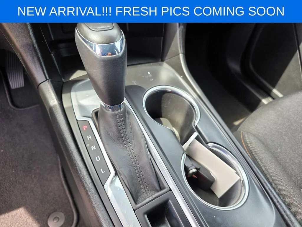 Used 2019 IRIDESCENT PEARL TRICOAT Chevrolet LT image 11