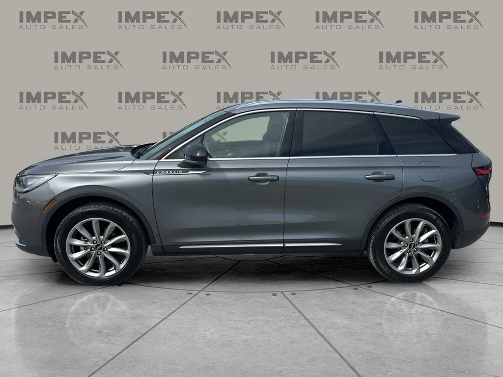 Used 2022 Gray Lincoln Standard image 2