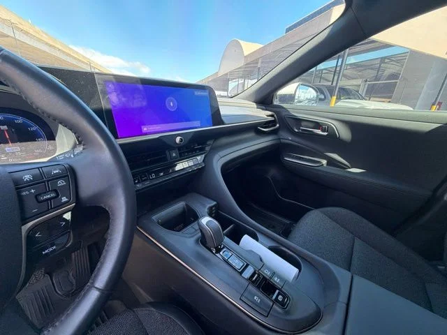 Used 2023 White Toyota XLE image 14