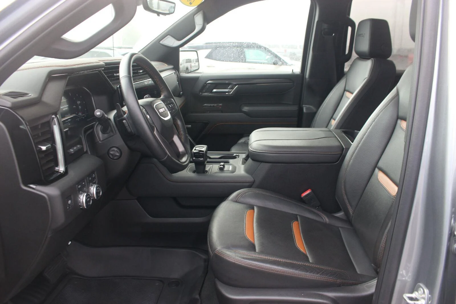 Used 2025 Sterling Metallic GMC AT4 image 18
