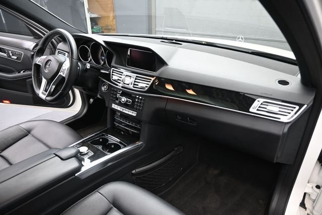 Used 2014 White Mercedes-Benz E 350 image 27