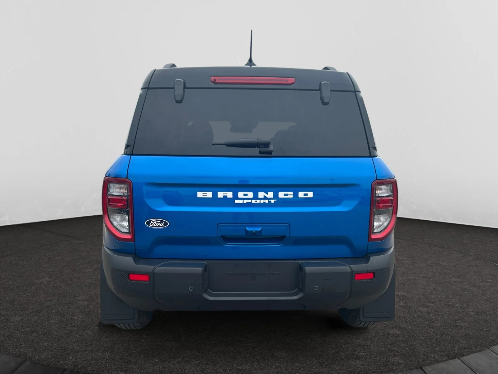 New 2026 Velocity Blue Metallic Ford Outer Banks image 4