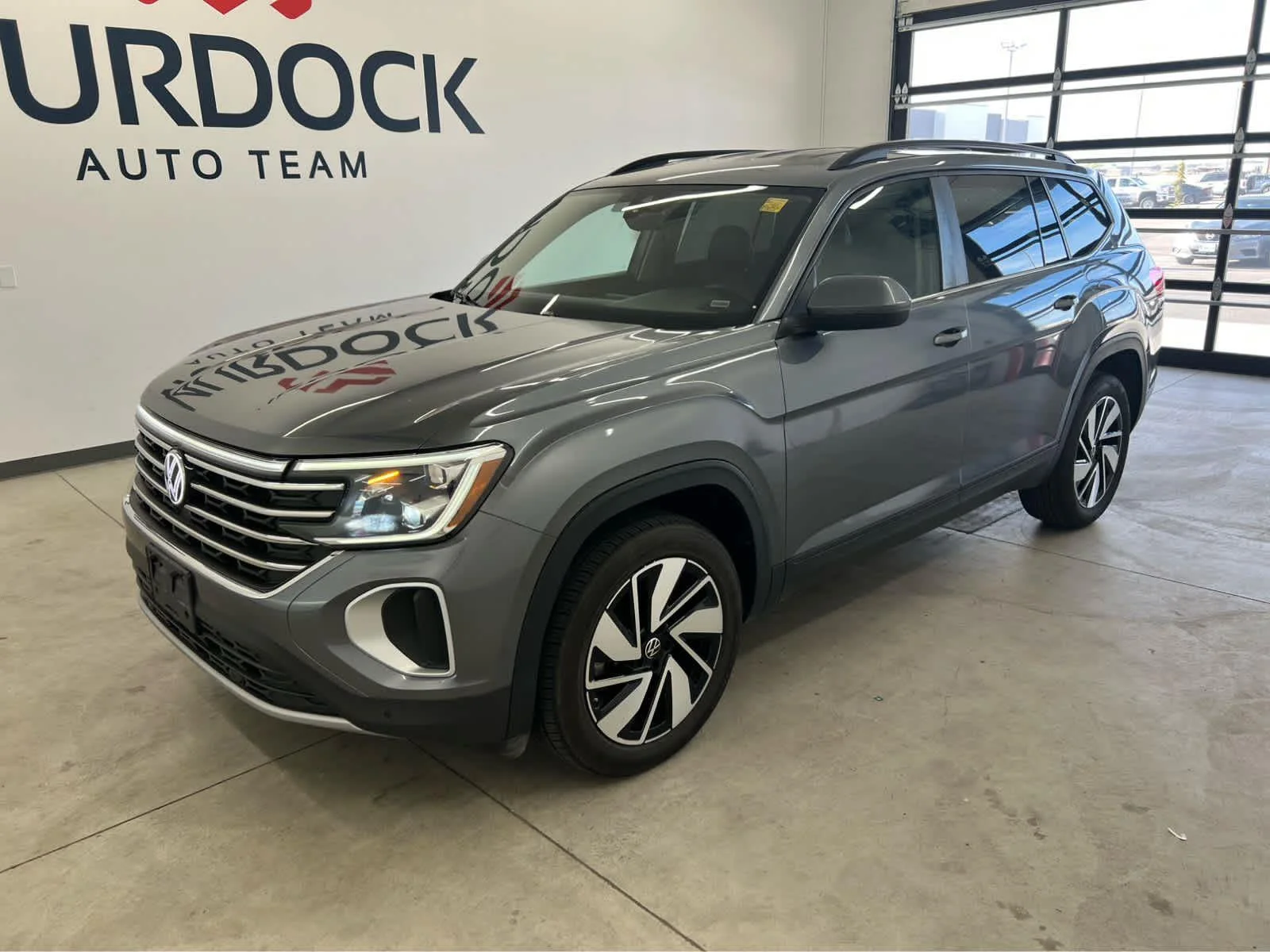 2025 Volkswagen Atlas SE w/Tech - Photo 6