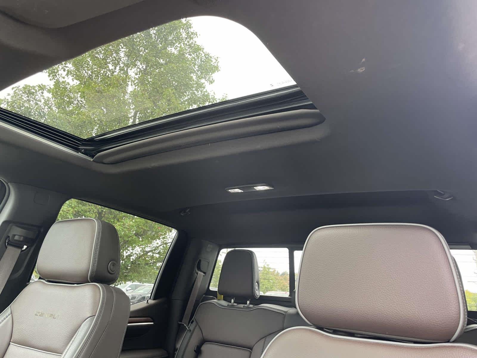 Used 2023 Summit White GMC Denali image 6