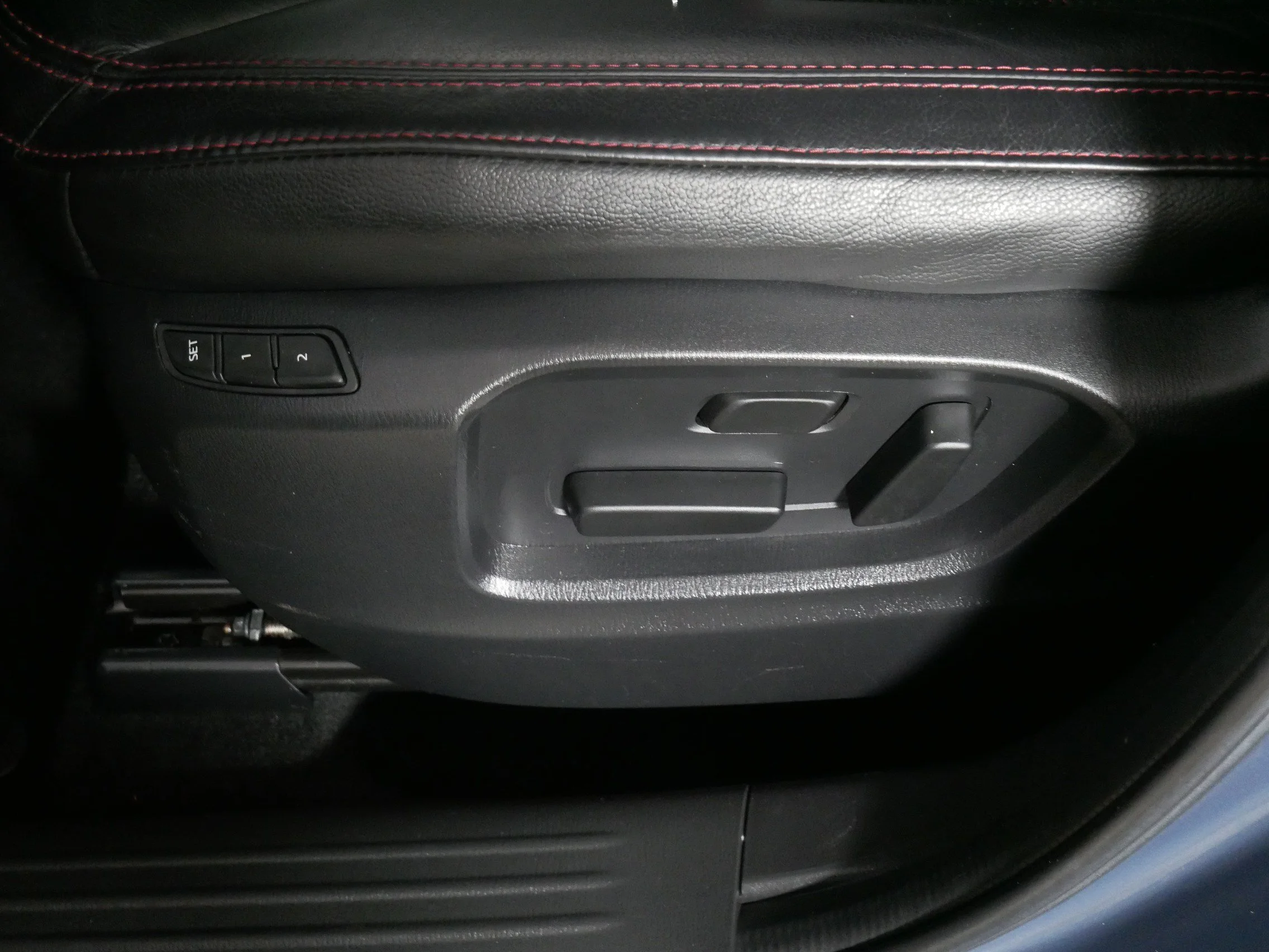 Used 2024 Polymetal Gray Metallic Mazda 2.5 S Carbon Edition image 20