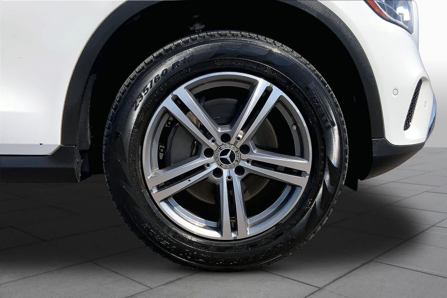 Used 2022 Polar White Mercedes-Benz GLC 300 image 11
