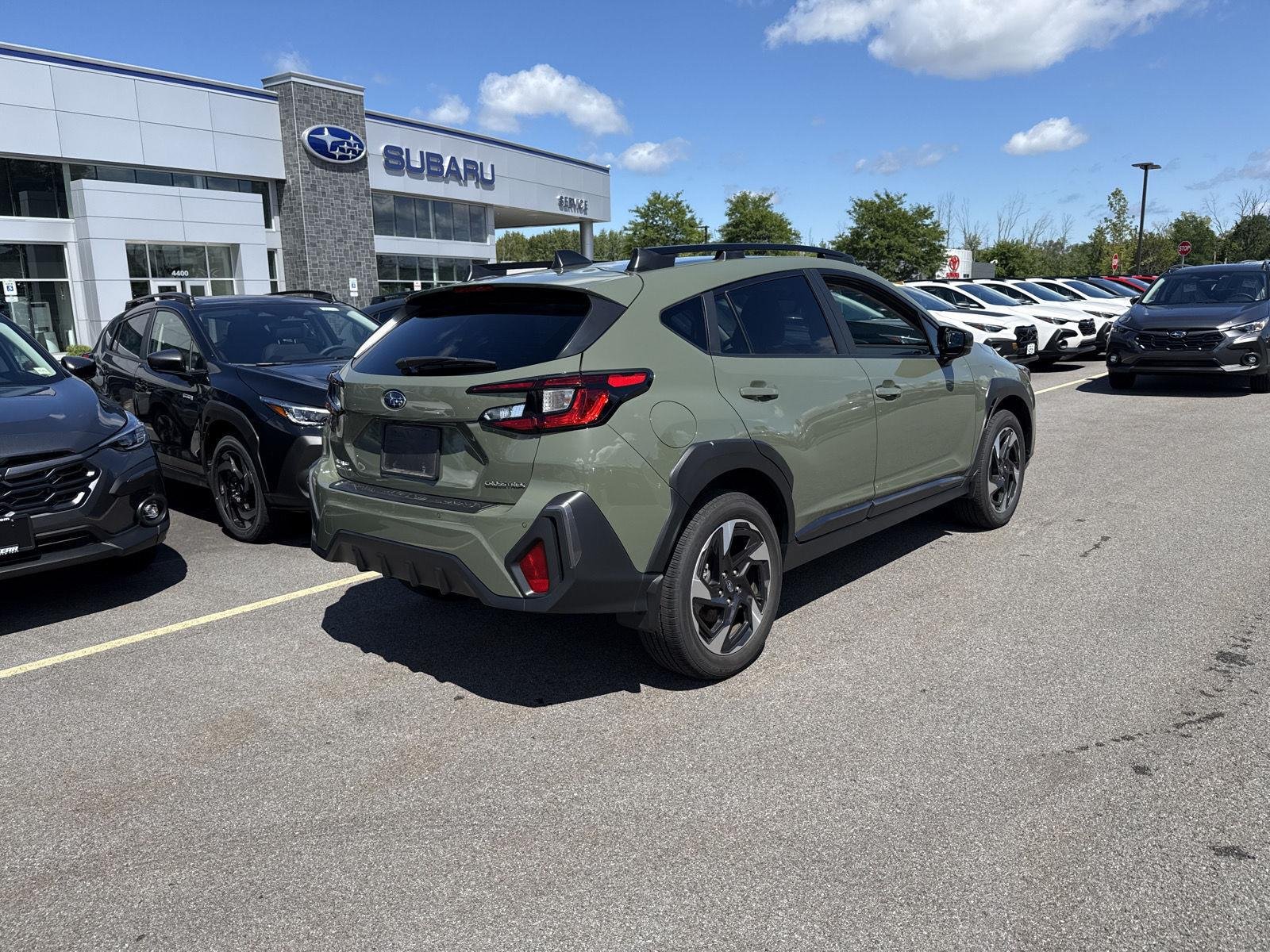 Used 2025 Alpine Green Subaru Limited image 4