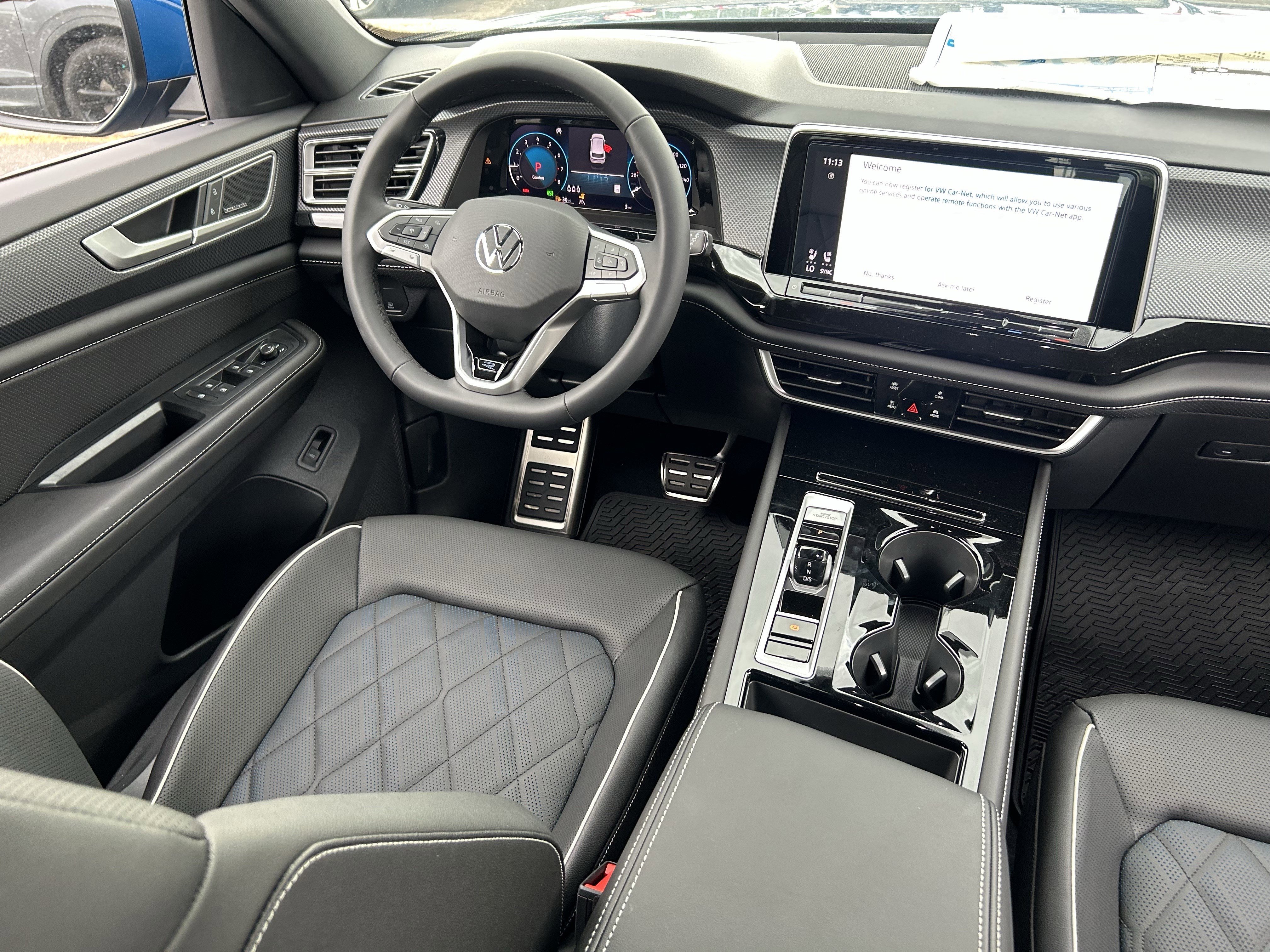 2025 Volkswagen Atlas Cross Sport SEL Premium R-LINE - Photo 10