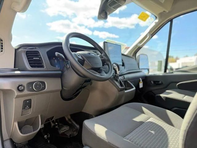 New 2026 Oxford White Ford Cargo Van image 15